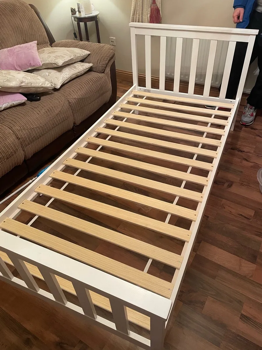 Single bed for Sale - Image 2