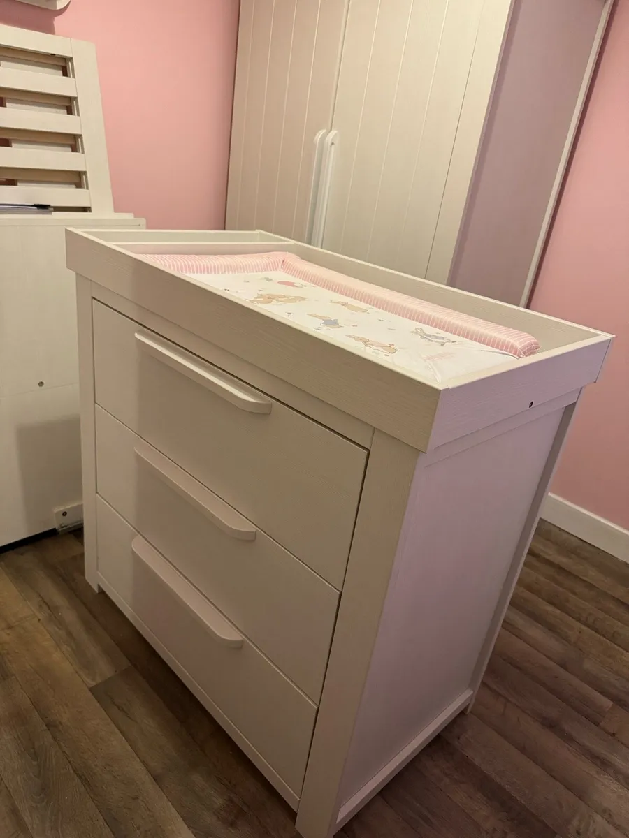 Mamas&Papas (Franklin 3 Piece) - Image 4