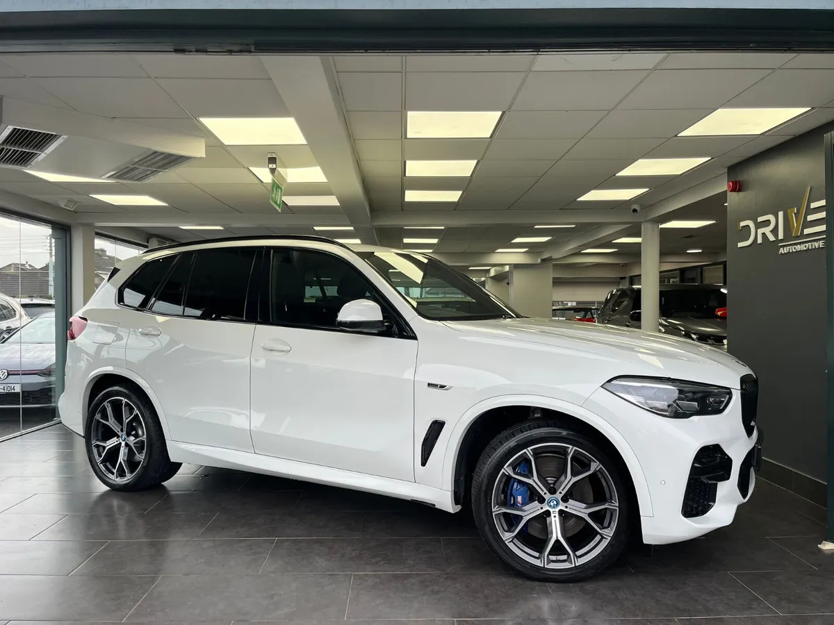 BMW X5 2022 X5  45e Hybrid M-Sport - Image 1