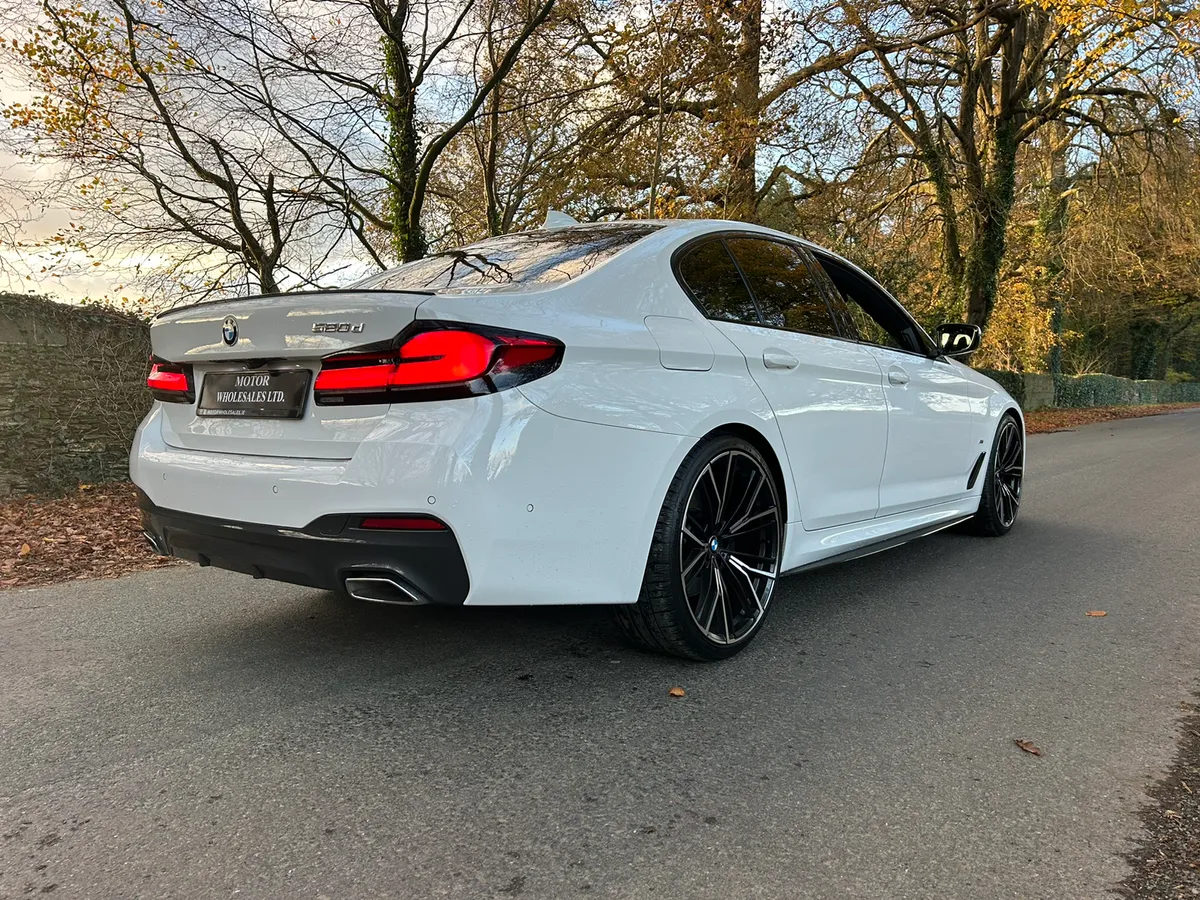 202 BMW 520D M SPORT LCI FACELIFT M Performance - Image 4