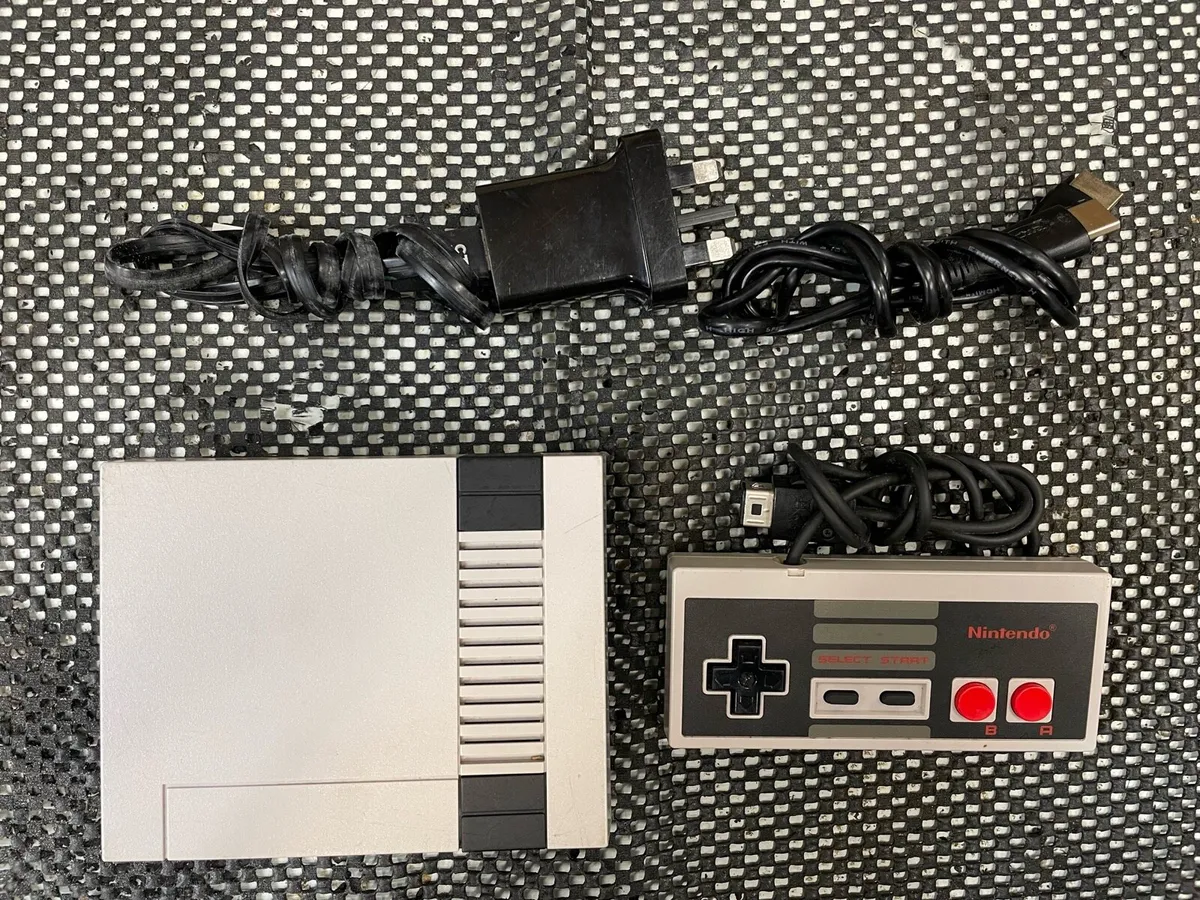 Mini NES - Image 2