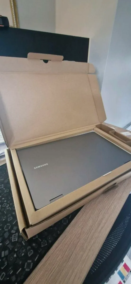 Samsung Galaxy Book5 360 Laptop - Image 1