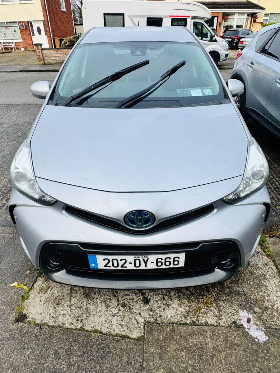 202(November)7 Seater/ Luxury /Heated Seats/Sensor - Image 1