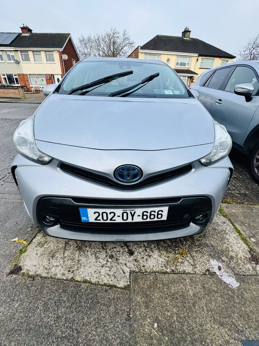 202(November)7 Seater/ Luxury /Heated Seats/Sensor - Image 3