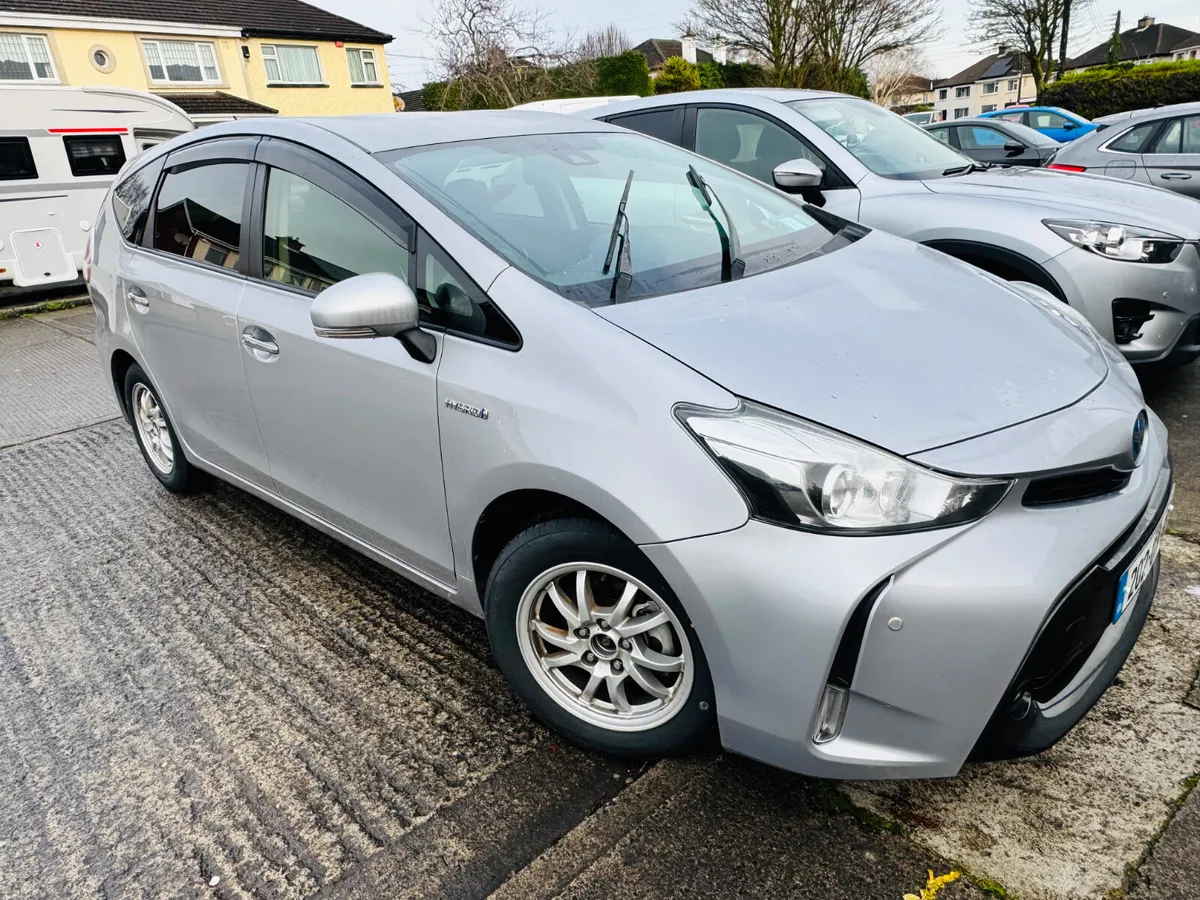 202(November)7 Seater/ Luxury /Heated Seats/Sensor - Image 4