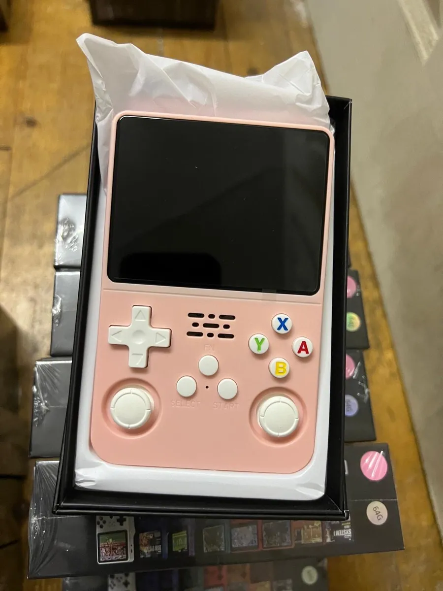 Game console - Image 2