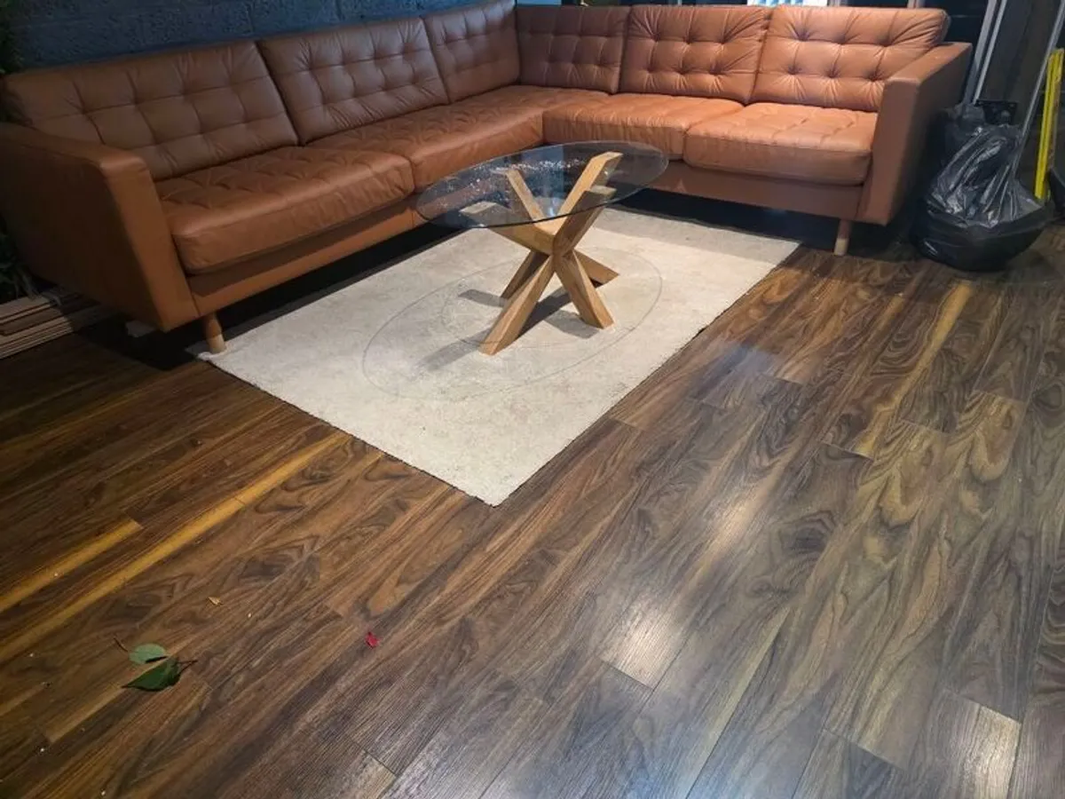 12mm Click Flooring 32-35sqm - Image 1