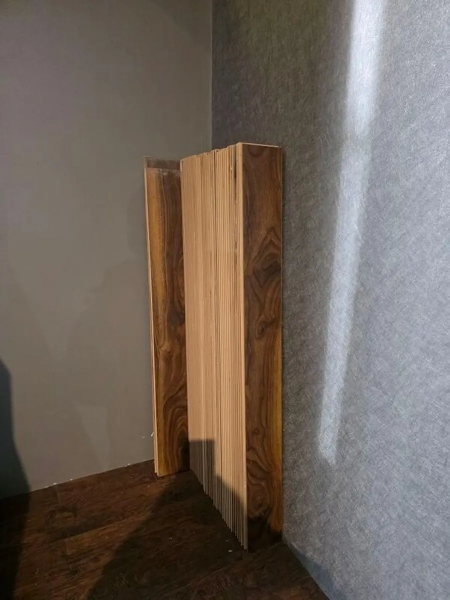 12mm Click Flooring 32-35sqm - Image 2