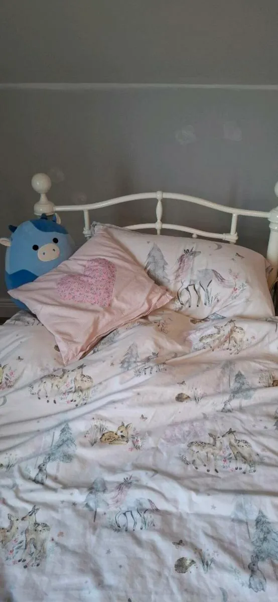 Single Bed - Cream metal - Image 3