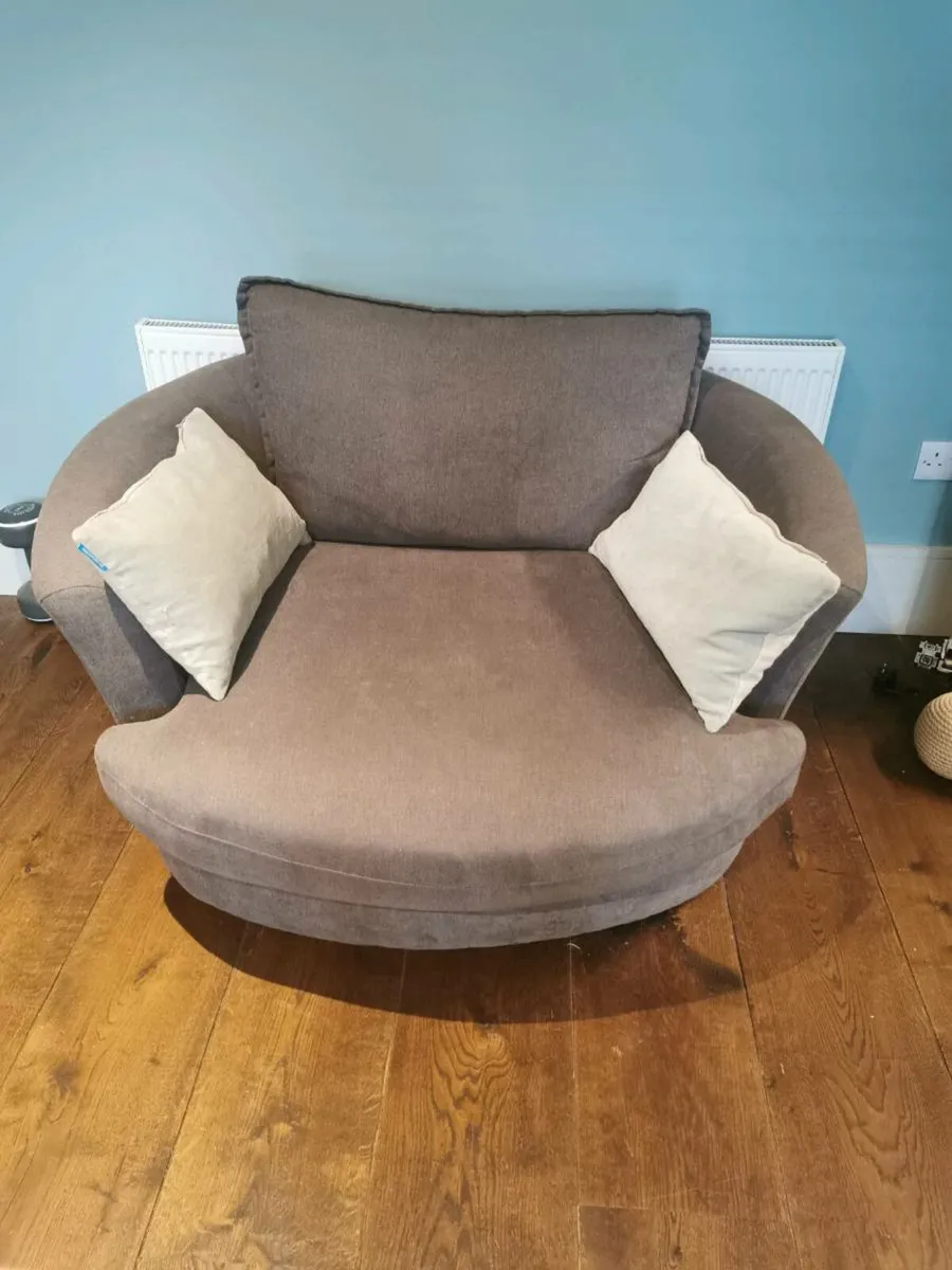 Swivel Armchair - Image 1