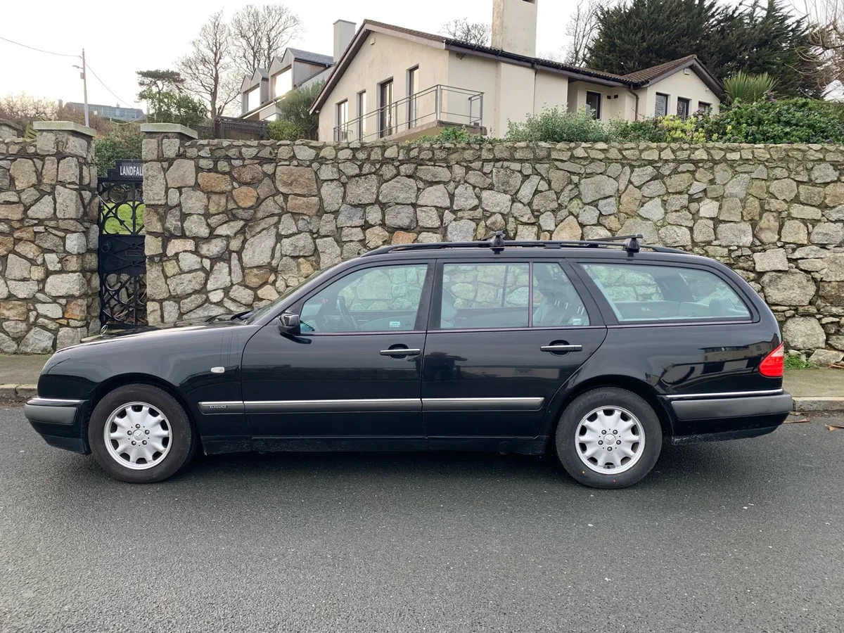 Mercedes S210 - Image 3