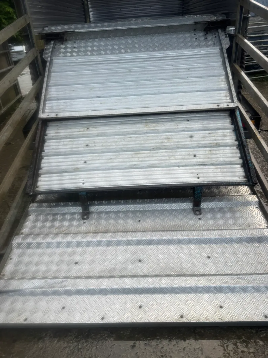 Porter livestock trailer - Image 1