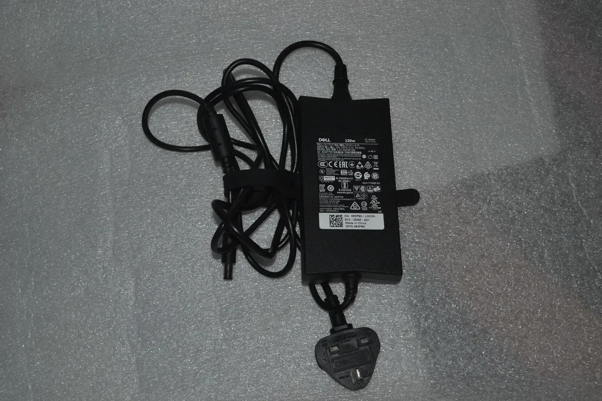 Dell Laptop Charger Adapter 130 Watts - Image 1