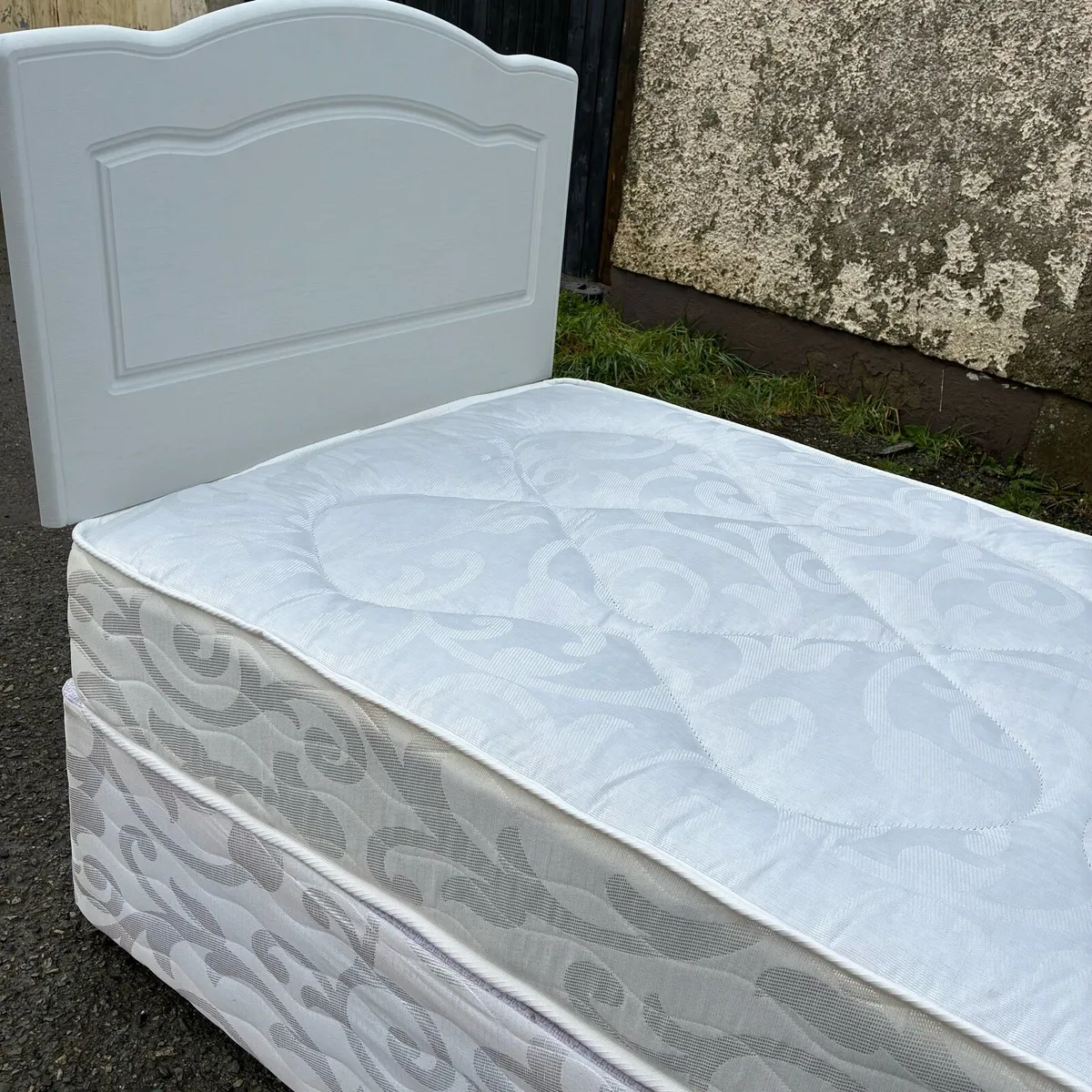 Single Bed - Image 4