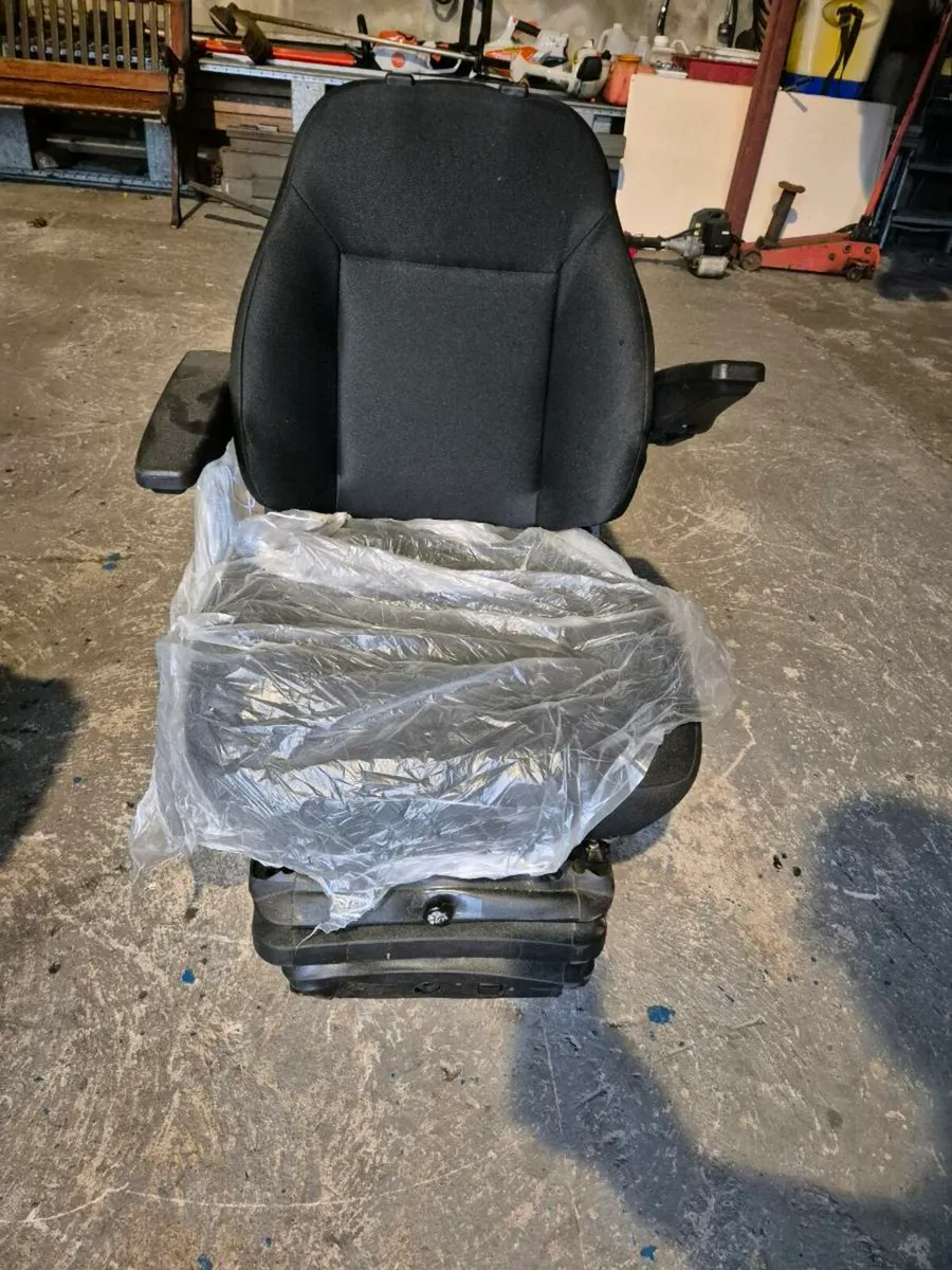 Tractor seat