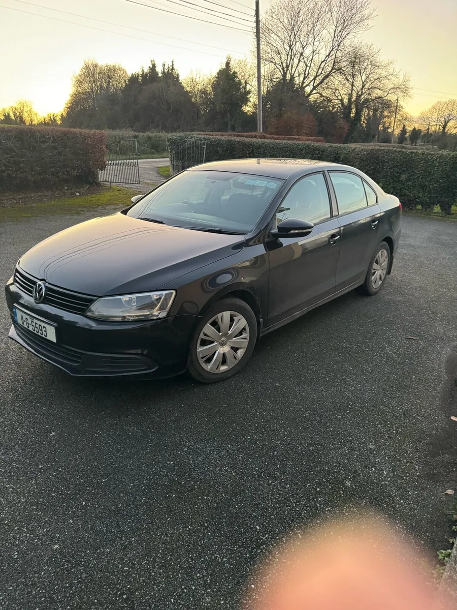 Volkswagen Jetta - Image 2