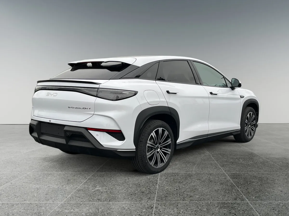 2026 BYD Sealion 7 Comfort - Image 4