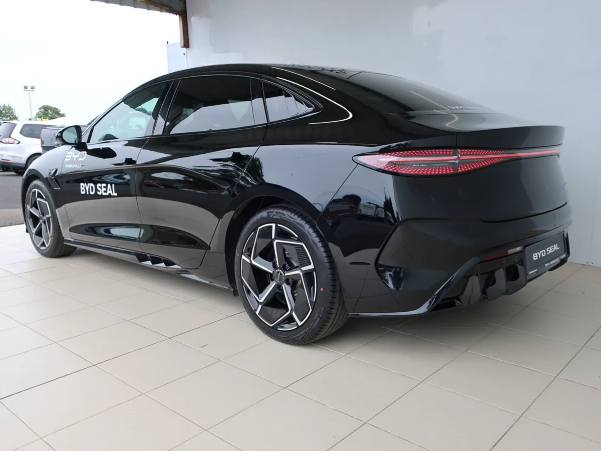 2026 BYD SEAL Design RWD 82.5Kwh - Image 3