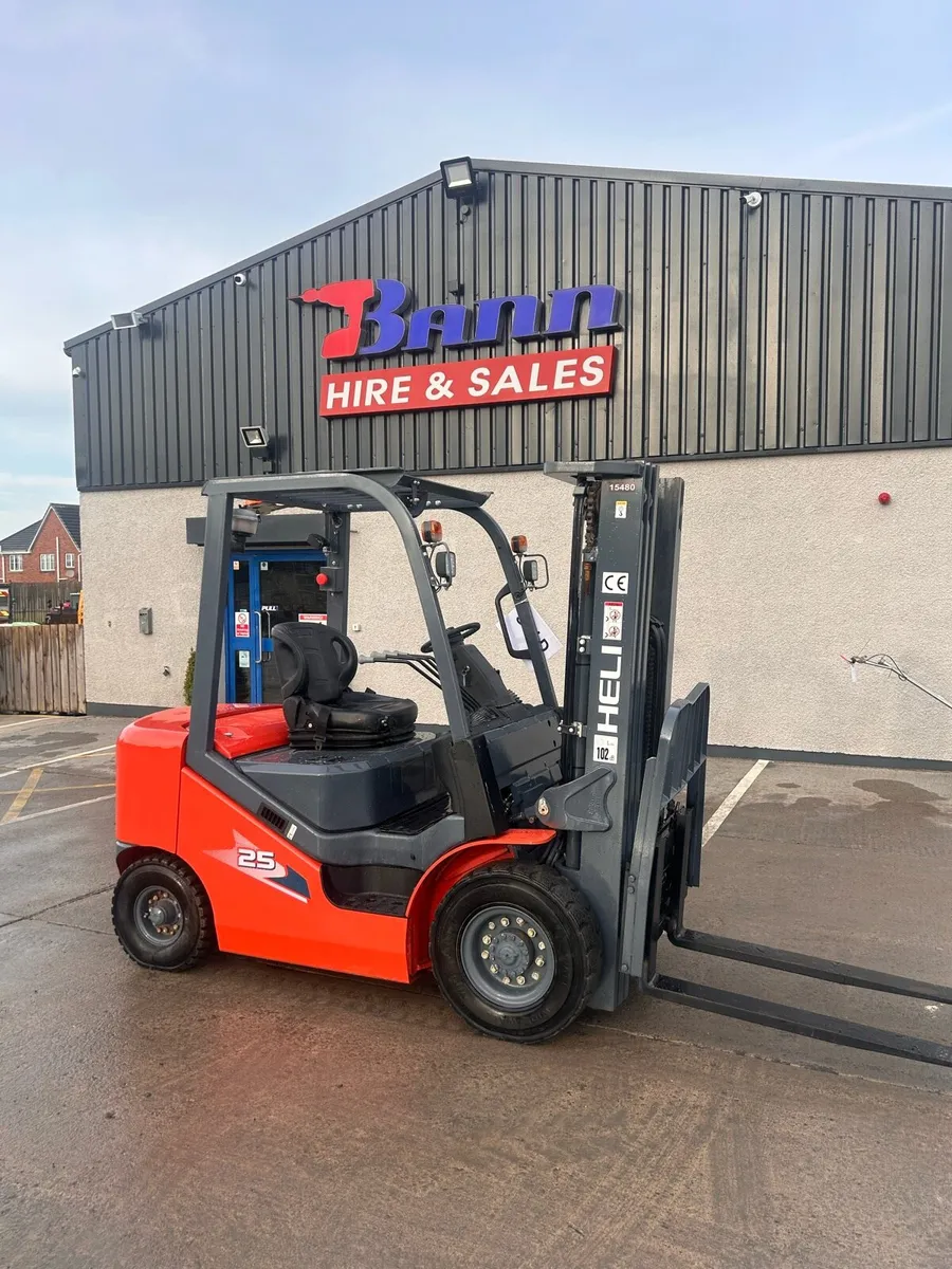2021 HELI FORKLIFT 2.5 Ton Diesel - Image 1