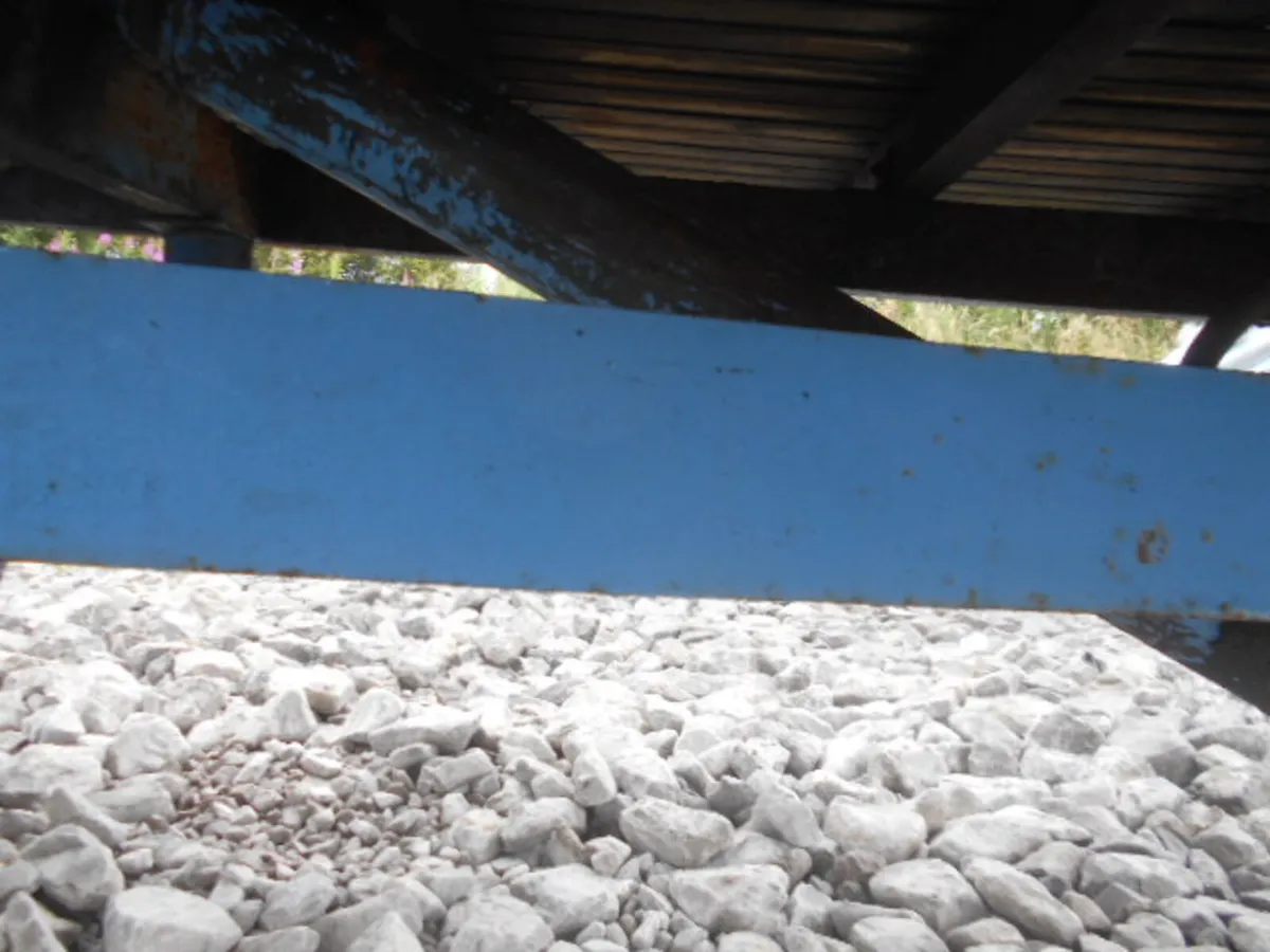 WOODEN 10' X 6' TIPPING TRAILER - Image 2