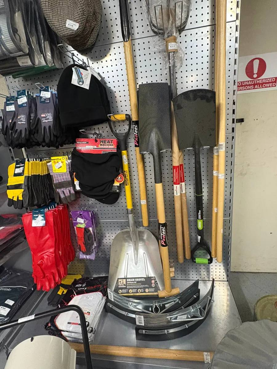 Garden Equipment - Image 4