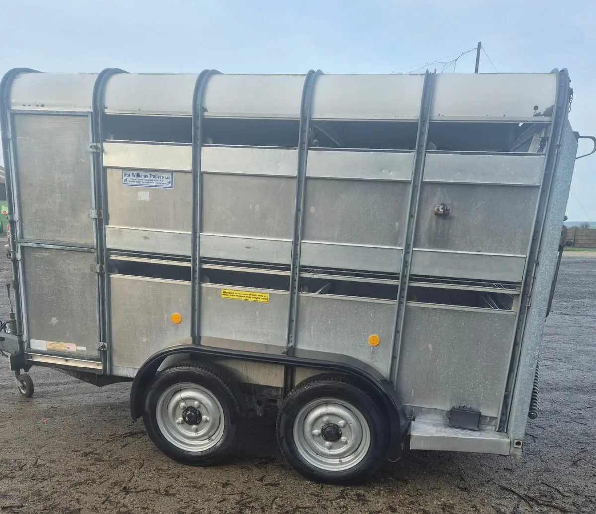 Ifor Williams 10 x 5 cattle/sheep trailer - Image 4
