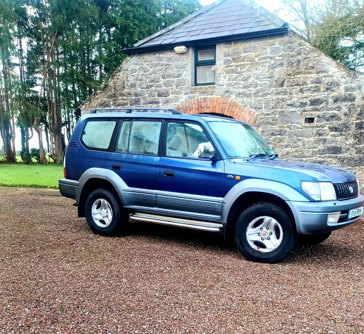 Immaculate, low miles Land Cruiser - Image 4