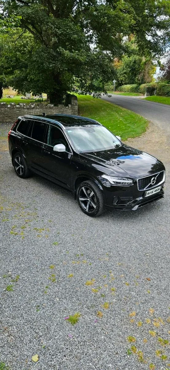 Volvo XC 90 R Design T8 Hybrid - Image 1