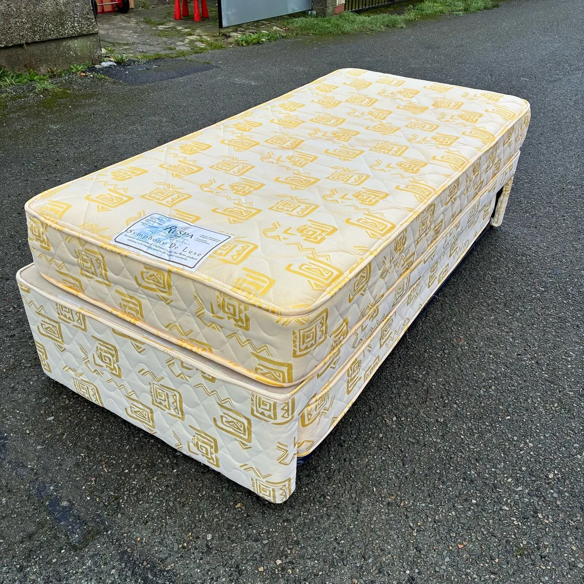 Respa single bed with roll out pop up guest bed - Image 4