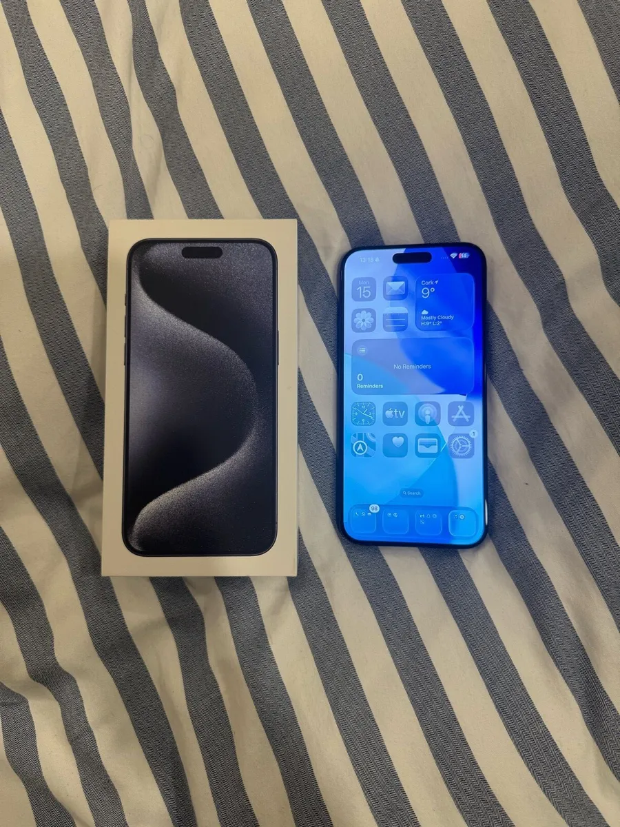 **iPHONE 15 PRO MAX 256GB BLUE TITANIUM** - Image 4