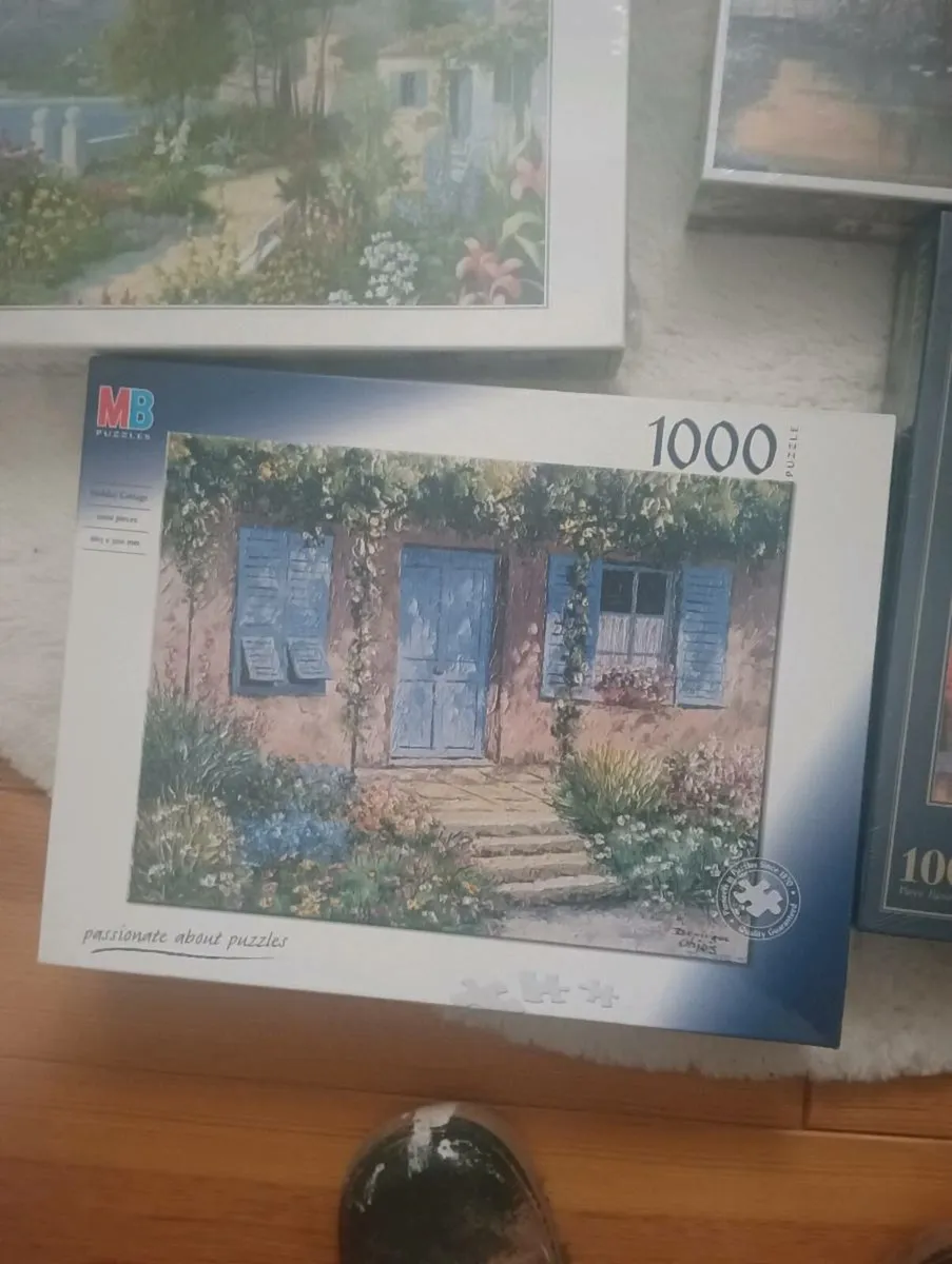 Selection puzzles new not opened and few used - Image 3