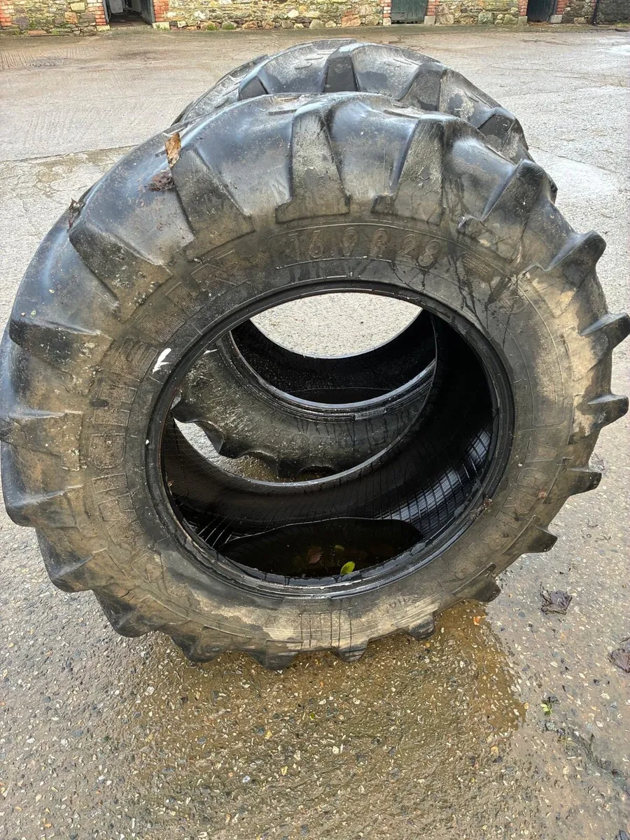 Used tractor Tyres - Image 2