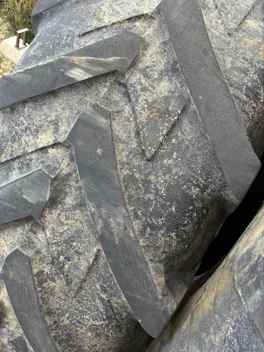 Used tractor Tyres - Image 3