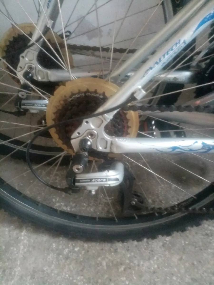 2 Mountain Bikes (all aluminium) - Image 3