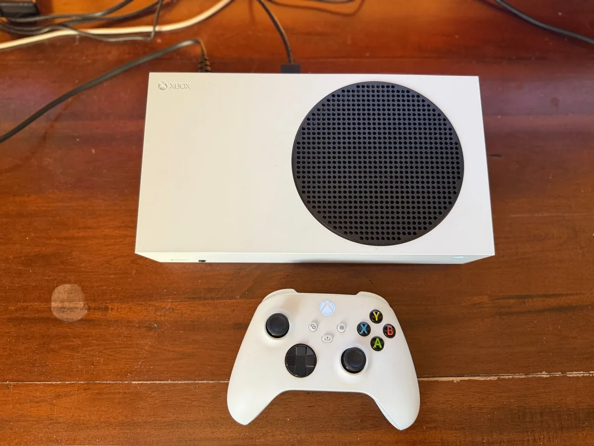Xbox Series S - Image 2