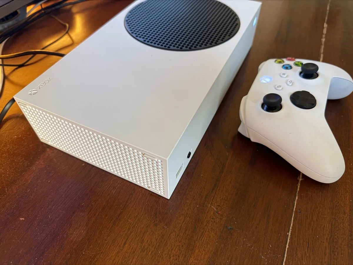 Xbox Series S - Image 3