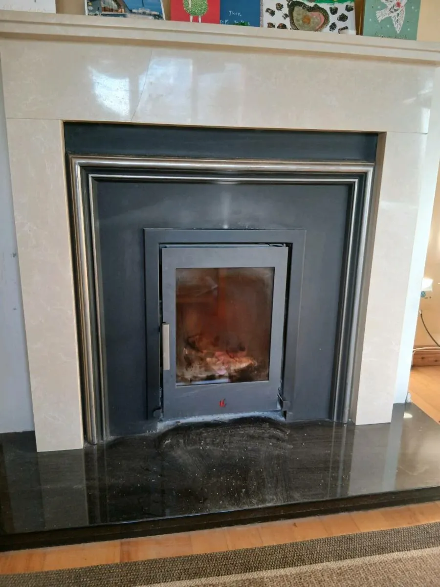 Fireplace surround - Image 1