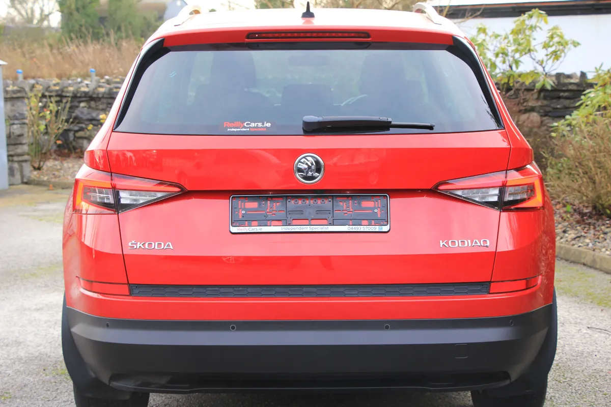 Kodiaq DSG *Sunroof *  Low KMs * Huge spec - Image 4