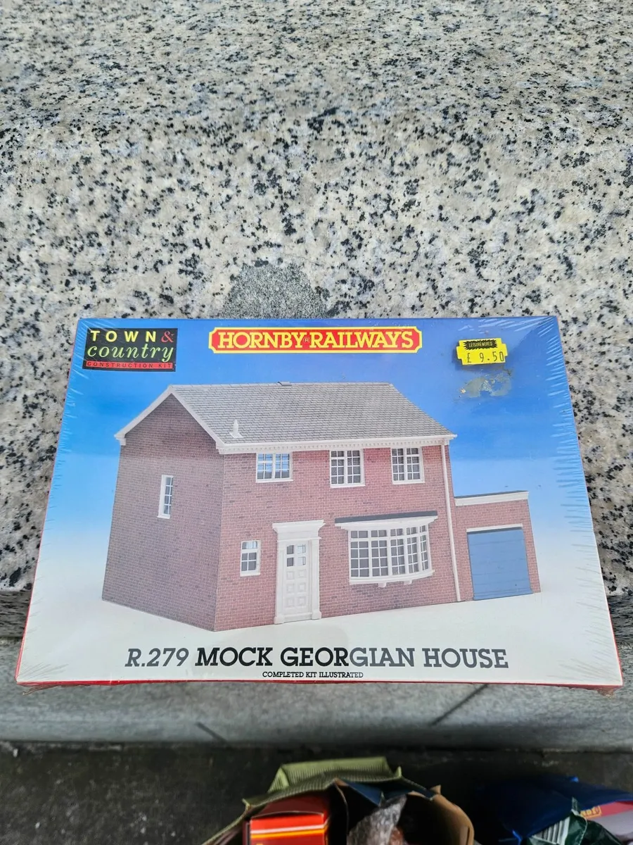 Hornby OO Gauge Model House Kit