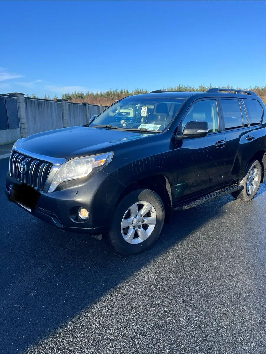 Toyota Landcruiser Business Class - Image 2