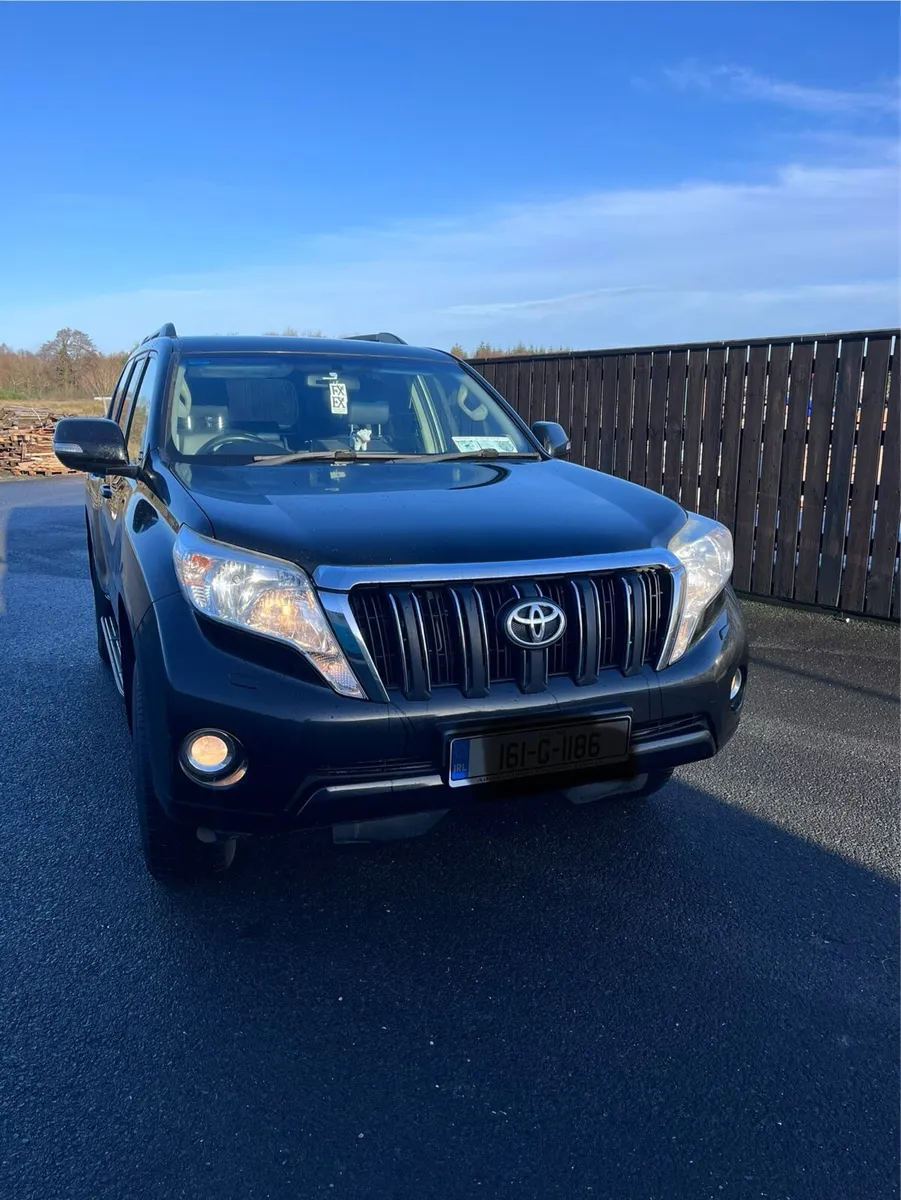 Toyota Landcruiser Business Class - Image 3