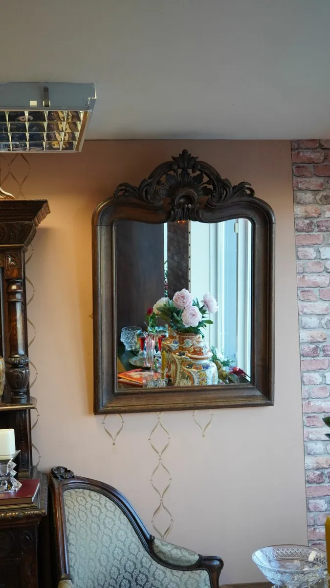 French Rococo Crest Oak Wall Mirror - Image 1