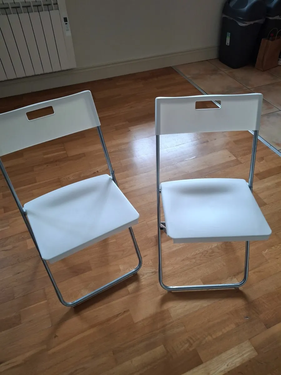 Folding chairs - Image 1