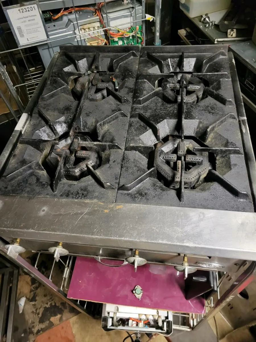 Cooker LP GAS (Cylinder) 4 Burner MBM - Image 3