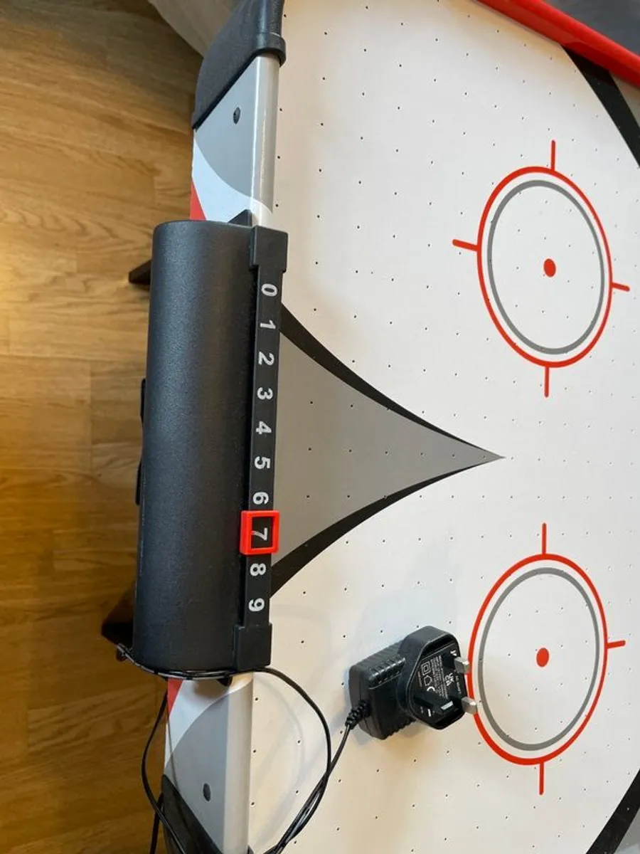 Air Hockey - Image 3