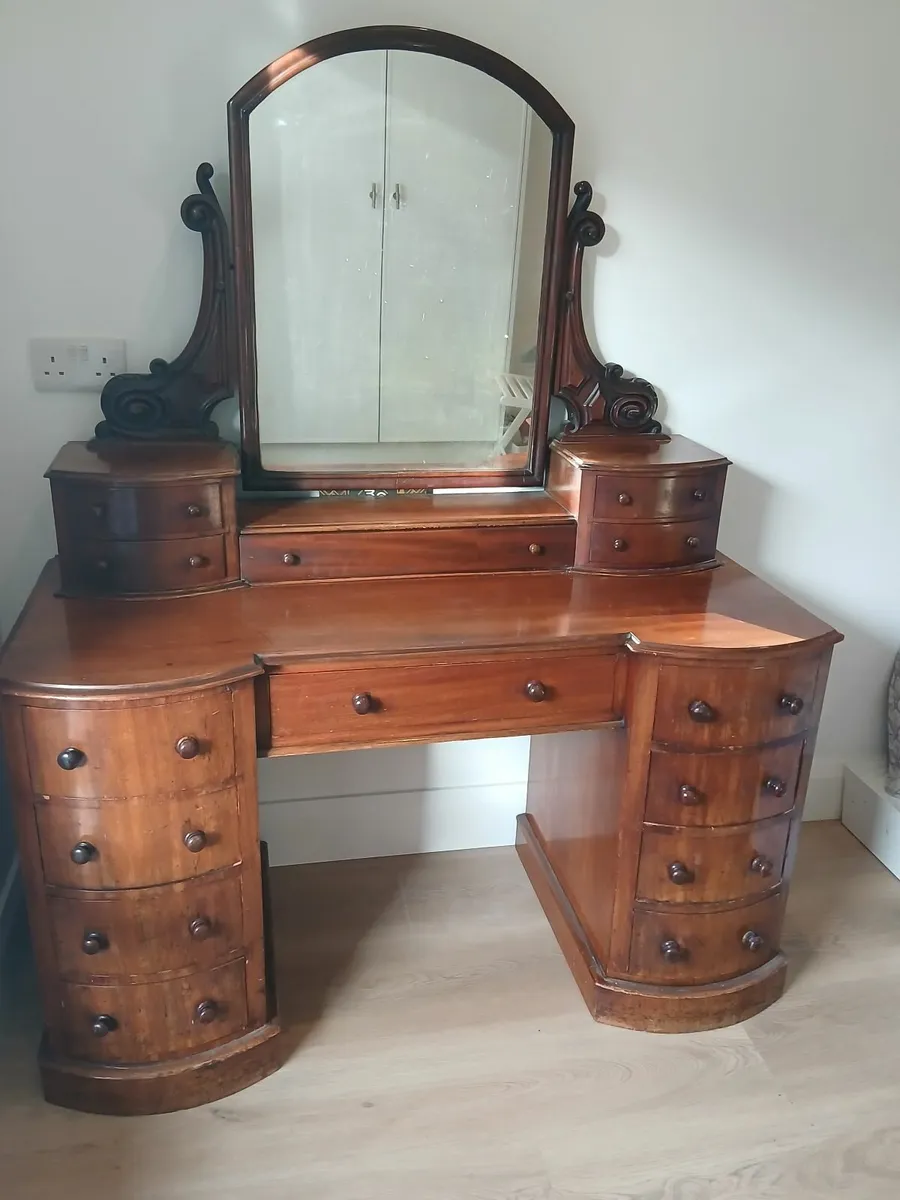 Dressing table - Image 2