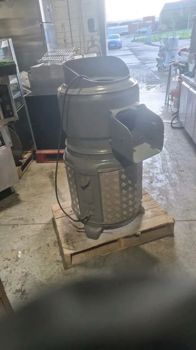 Potato peeler and chipper - Image 4