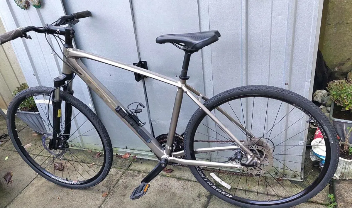 Trek Duel Sport 2  Disc Brakes - Image 3