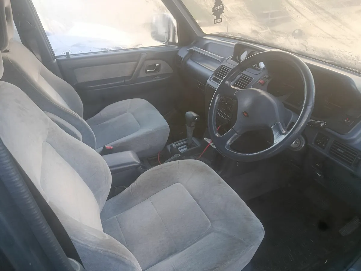 Mitsubishi Pajero 1993 - Image 4