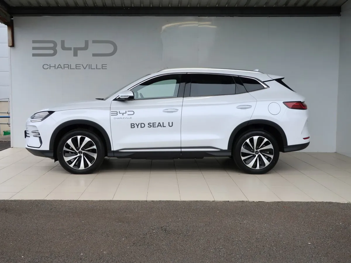 2026 BYD SEAL U Design AWD - Image 1